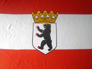 Berlin mit Krone Fahne / Flagge 90x150 cm